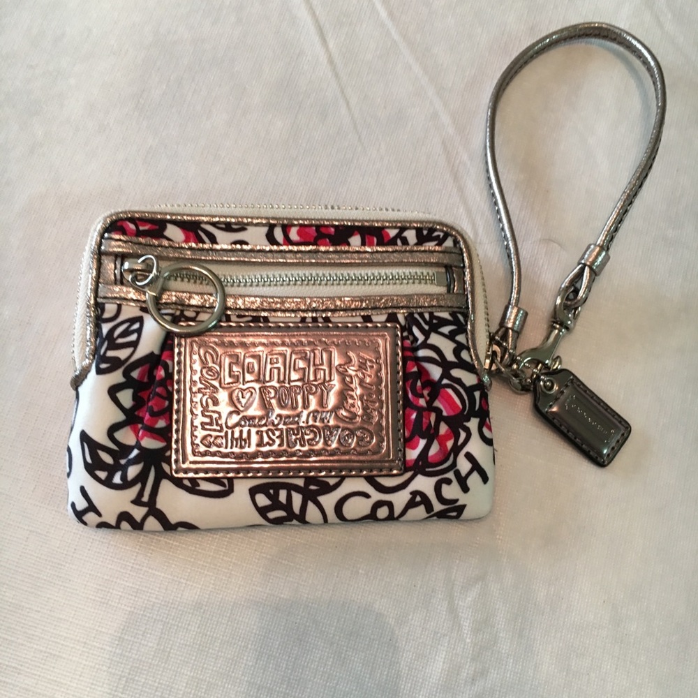 Coach Poppy Wristlet